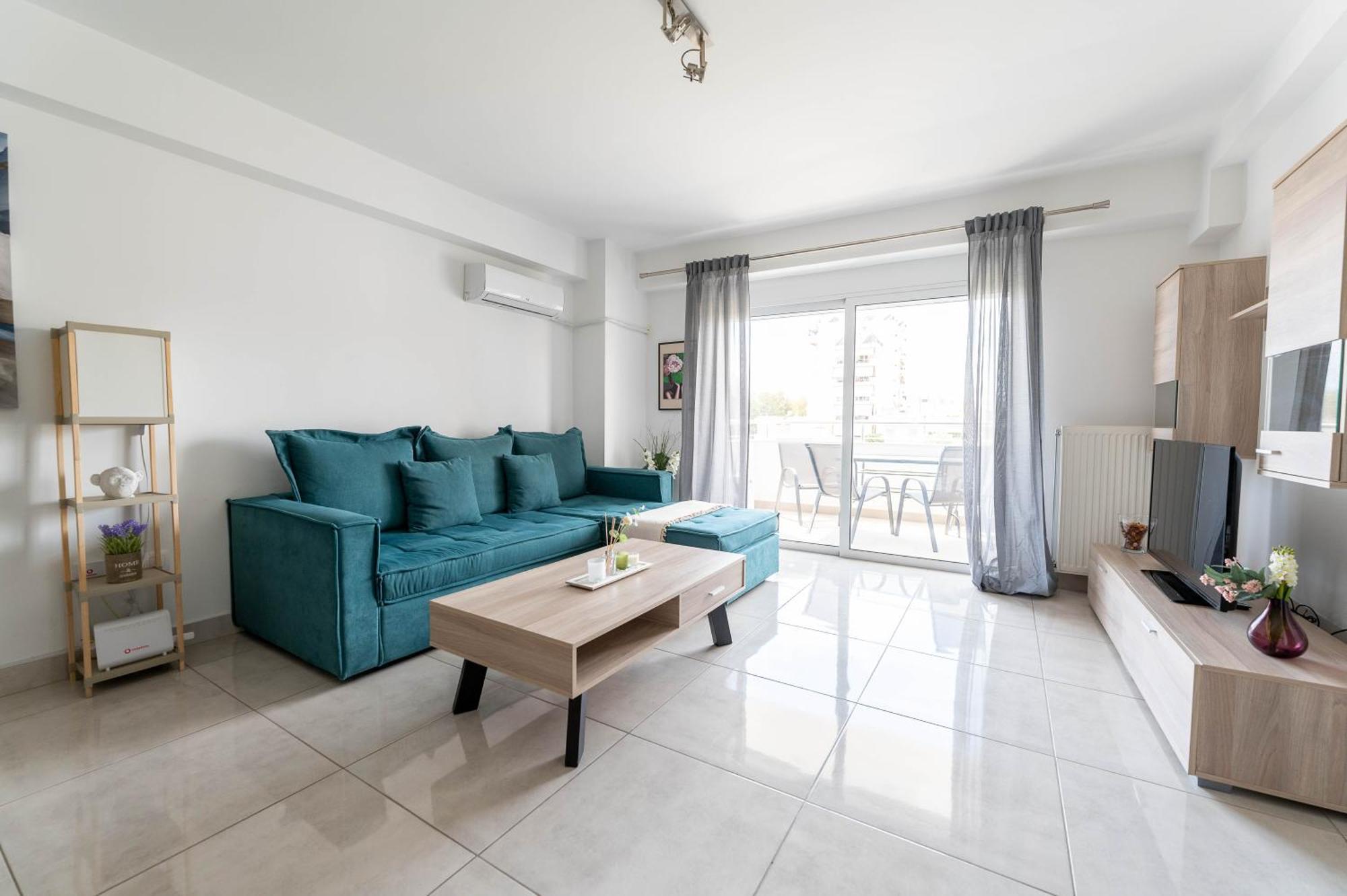 Modern Spacious Apartment Located In Pireus Zewnętrze zdjęcie