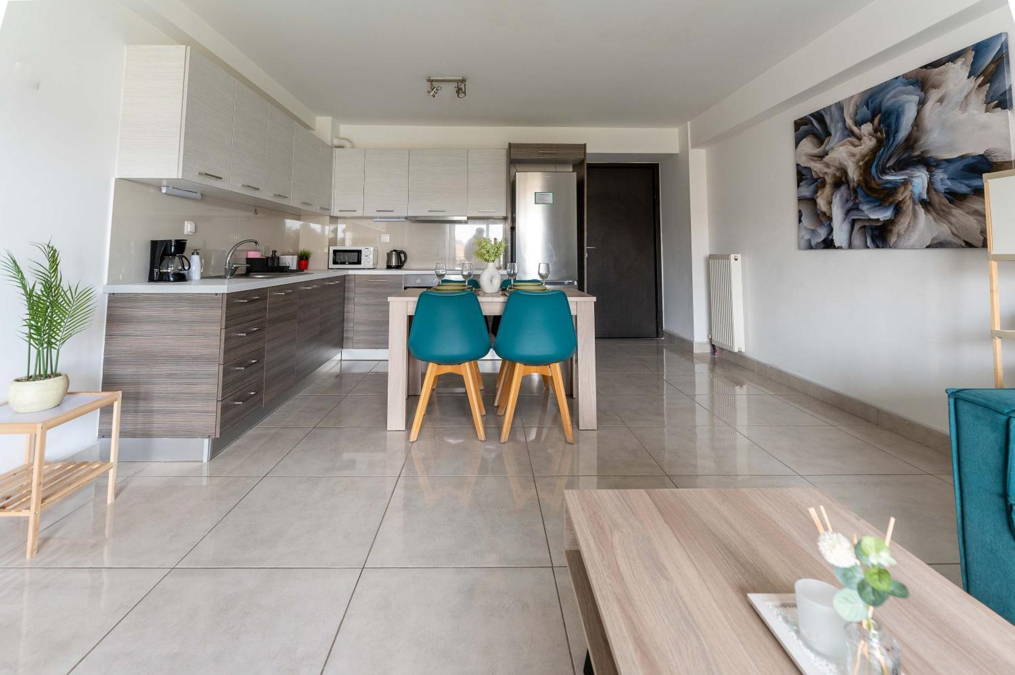 Modern Spacious Apartment Located In Pireus Zewnętrze zdjęcie